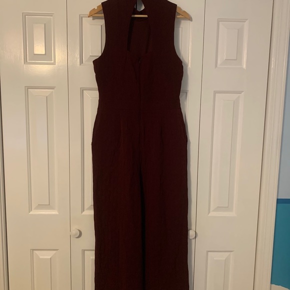Gorgeous Deep Burgundy Jumpsuit w/open back - Picture 6 of 9
